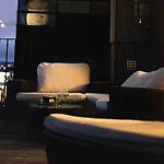 Modern 3bed Sea View @ Barcode