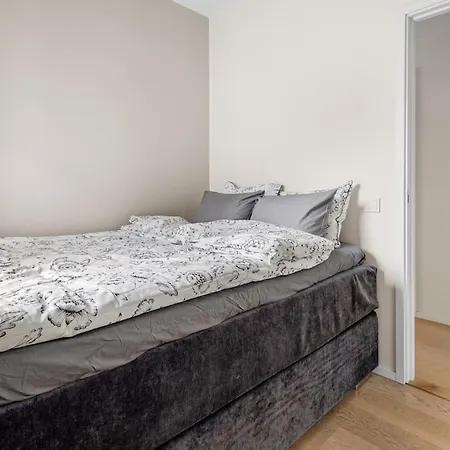 דירה Modern 3bed Sea View @ Barcode *