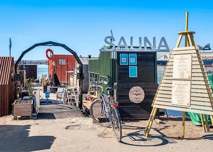 Modern 3bed Sea View @ Barcode